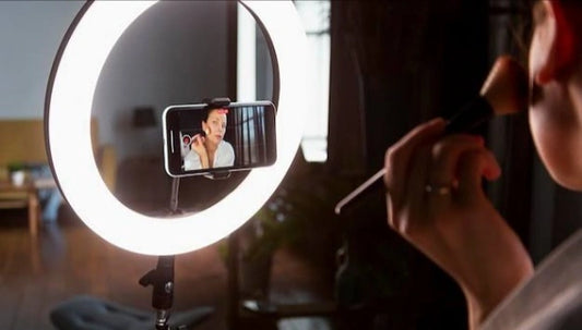 Must-Have Ring Lights for Makeup Artists and Beginners